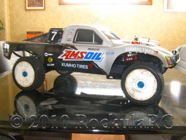 Body is a Slayer Pro 4x4 body that fits, but needs new front holes tapped.